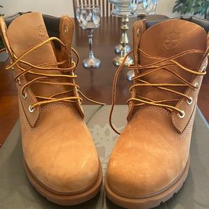 Timberland boots-Women Size 8…Wheat color